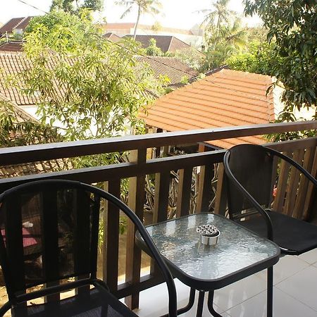 Kubu B'Dauh Homestay Легиан Экстерьер фото