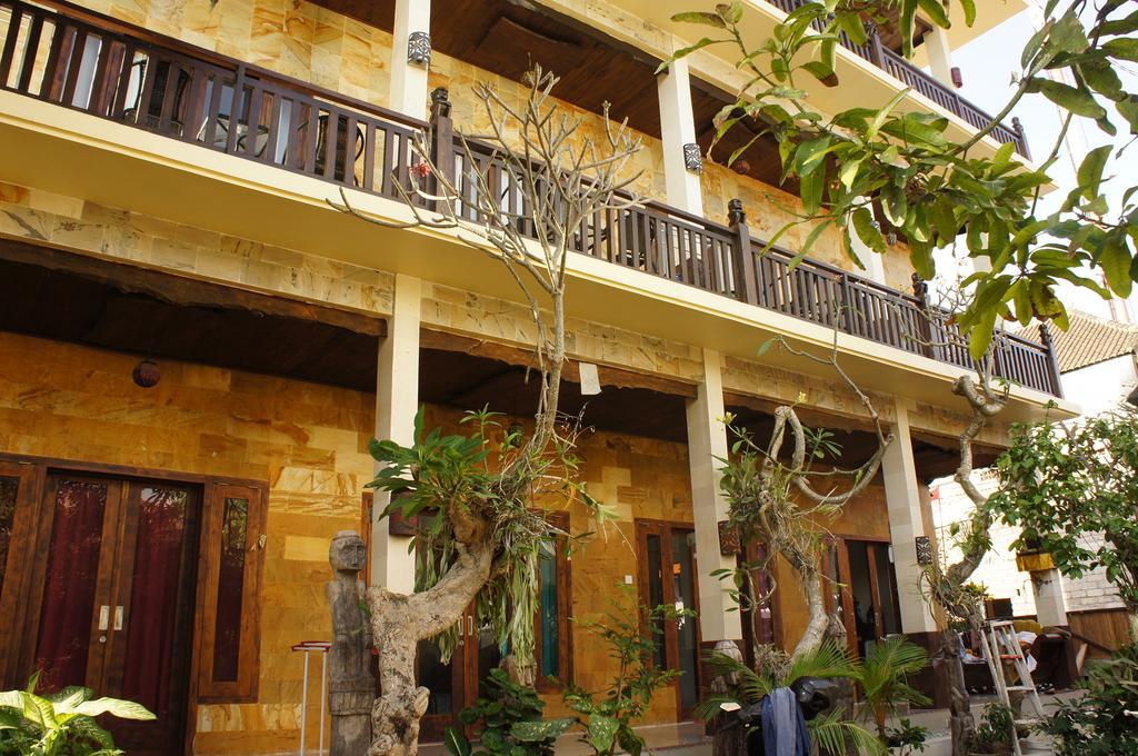 Kubu B'Dauh Homestay Легиан Экстерьер фото