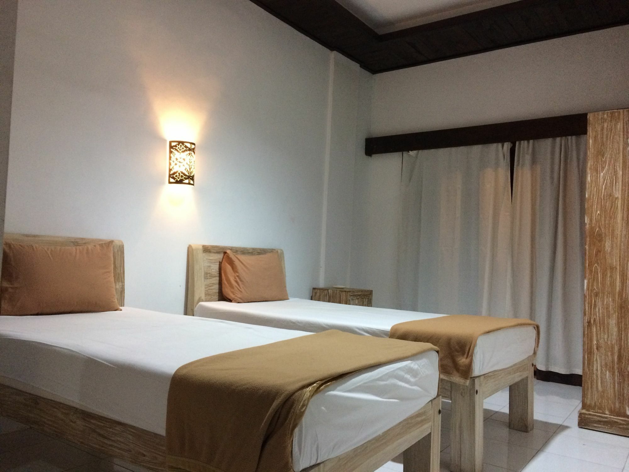 Kubu B'Dauh Homestay Легиан Экстерьер фото